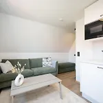 Appartamento Pearl Residences - Stylish & Private Garden House - Near & Center *