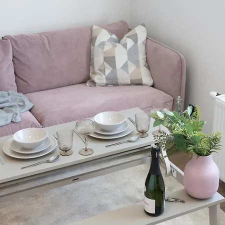 Pearl Residences - Stylish & Private Garden House - Near & Center 公寓 派尔努