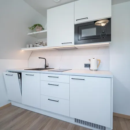 Pearl Residences - Stylish & Private Garden House - Near & Center * Pärnu