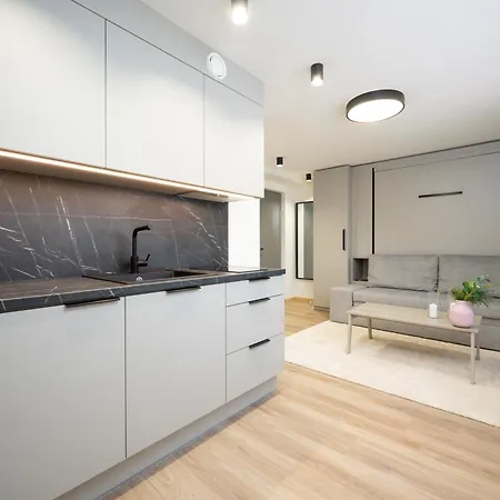 Apartman Pearl Residences - Stylish & Private Garden House - Near & Center *