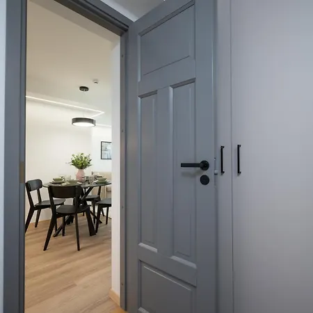 Lejlighed Pearl Residences - Stylish Apartments & Private Garden House - Near Beach & Center Pärnu