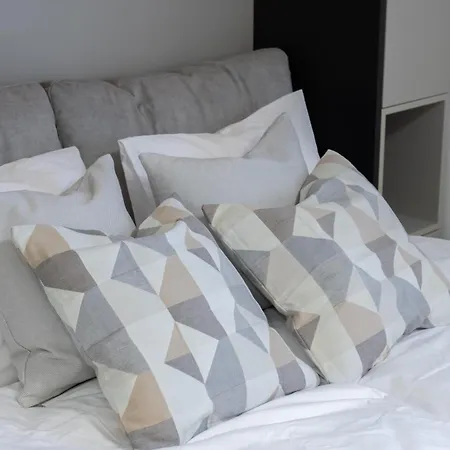 Pearl Residences - Stylish & Private Garden House - Near & Center Apartman Pärnu