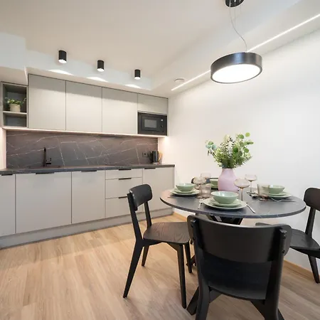 Pearl Residences - Stylish & Private Garden House - Near & Center Apartman *