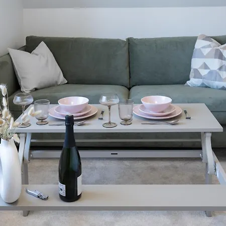 Pearl Residences - Stylish & Private Garden House - Near & Center * 派尔努