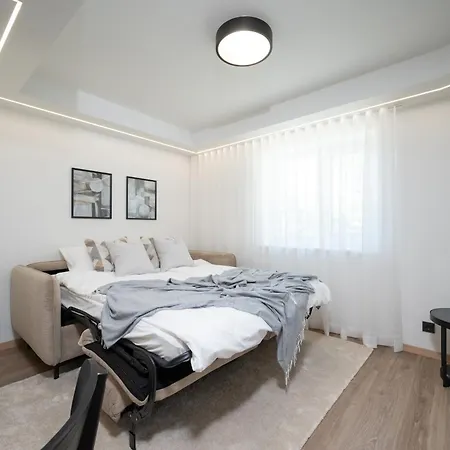 Pearl Residences - Stylish & Private Garden House - Near & Center *
