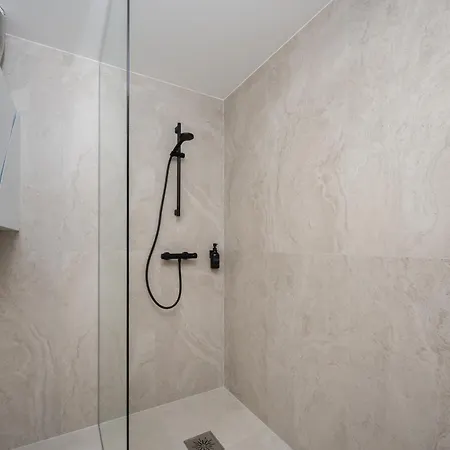 Pearl Residences - Stylish & Private Garden House - Near & Center * Pärnu