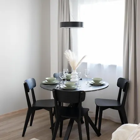 Pearl Residences - Stylish & Private Garden House - Near & Center * Pärnu