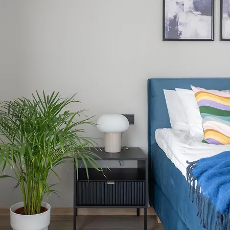 Apartman Pearl Residences - Stylish & Private Garden House - Near & Center *