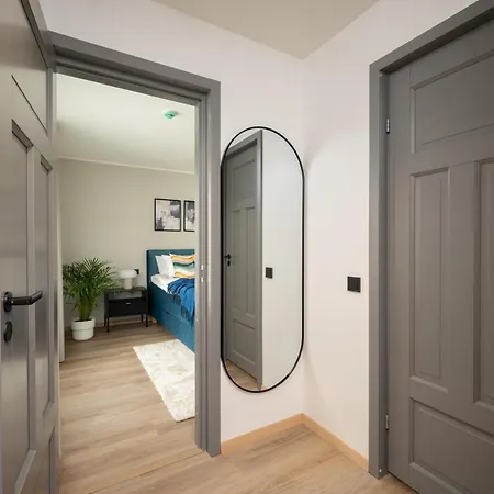 Apartman Pearl Residences - Stylish & Private Garden House - Near & Center *