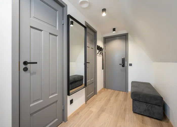 Lejlighed Pearl Residences - Stylish Apartments & Private Garden House - Near Beach & Center Pärnu