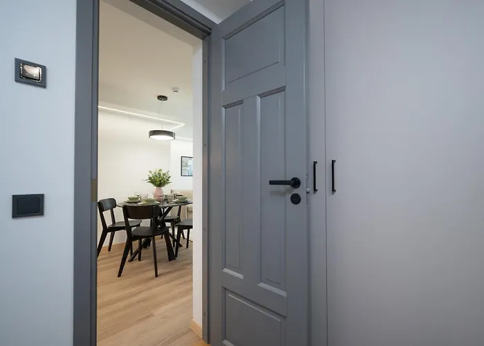 Lejlighed Pearl Residences - Stylish Apartments & Private Garden House - Near Beach & Center Pärnu