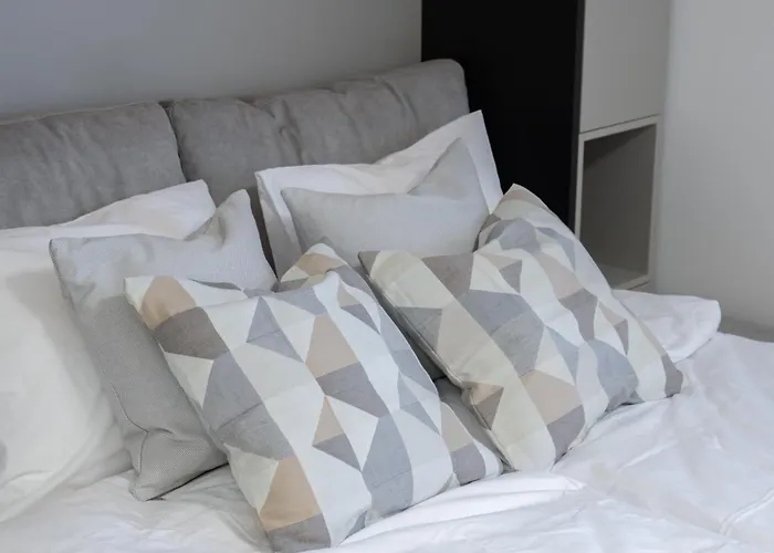 Pearl Residences - Stylish Apartments & Private Garden House - Near Beach & Center Lejlighed Pärnu