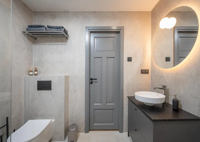 Lejlighed Pearl Residences - Stylish Apartments & Private Garden House - Near Beach & Center