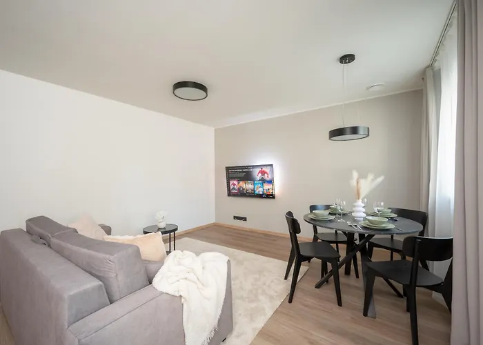 Lejlighed Pearl Residences - Stylish Apartments & Private Garden House - Near Beach & Center *