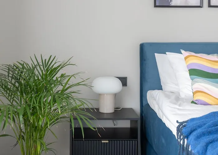 Lejlighed Pearl Residences - Stylish Apartments & Private Garden House - Near Beach & Center *