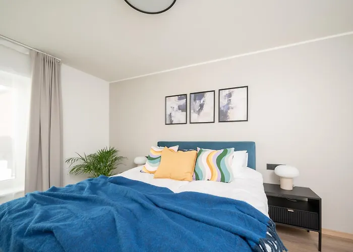 Pearl Residences - Stylish Apartments & Private Garden House - Near Beach & Center Lejlighed